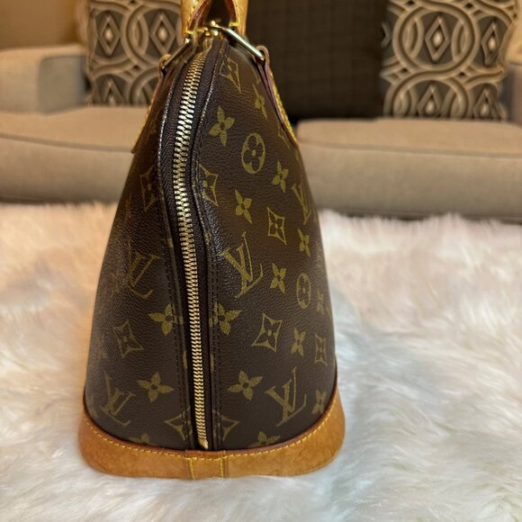 Authentic Louis Vuitton Monogram Alma PM Satchel - Picture 5 of 15